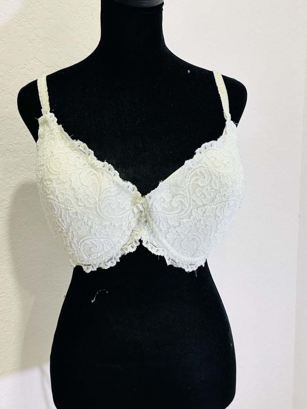 Smart & Sexy White Signature Lace Cage Back Bra Size 40D